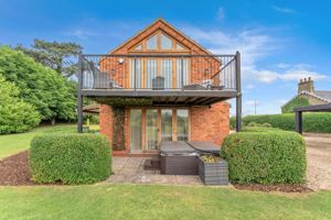 Photo 14- click for photo gallery